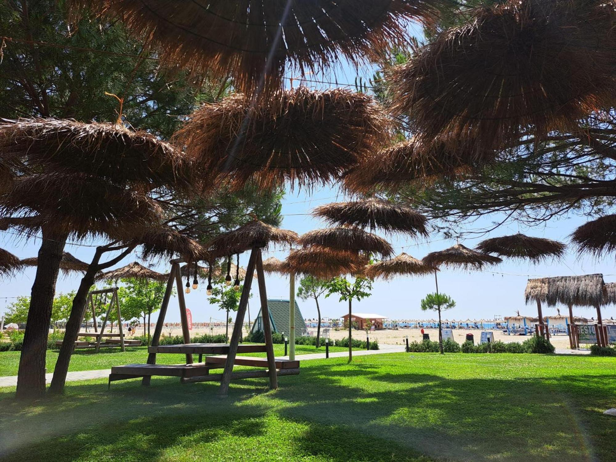 M&E Premium Apartments - San Pietro Durrës Kültér fotó