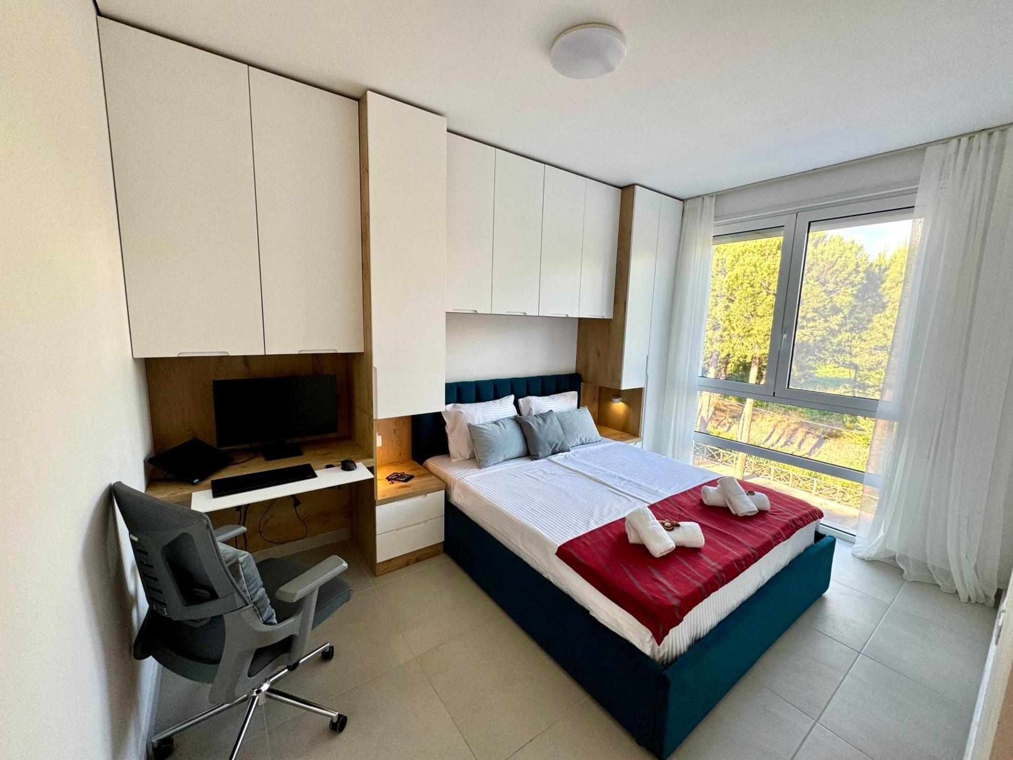 M&E Premium Apartments - San Pietro Durrës Kültér fotó