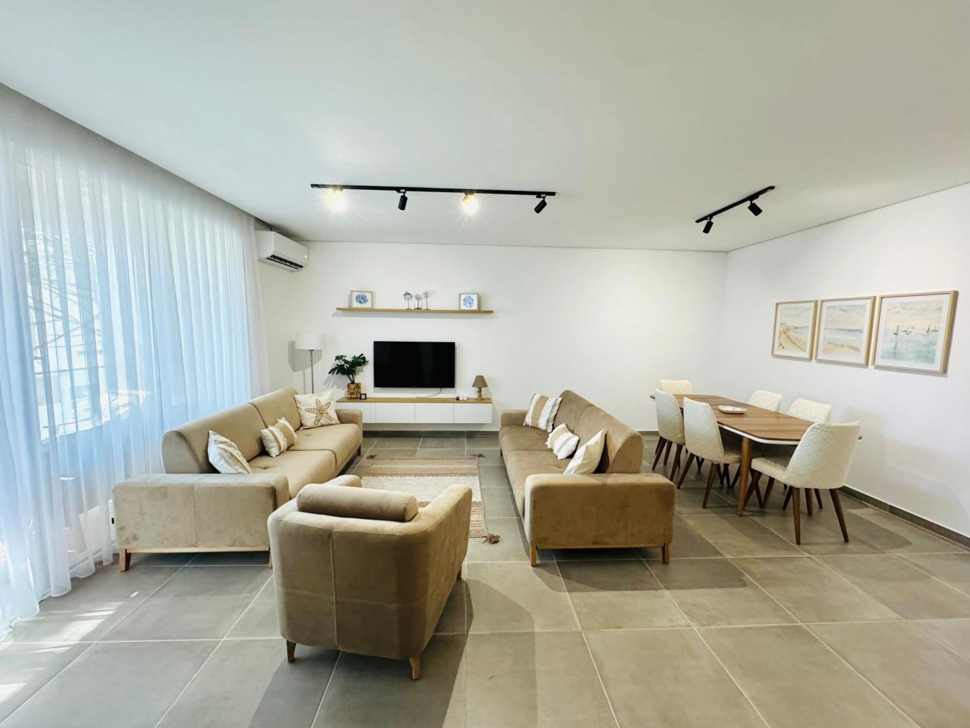 M&E Premium Apartments - San Pietro Durrës Kültér fotó