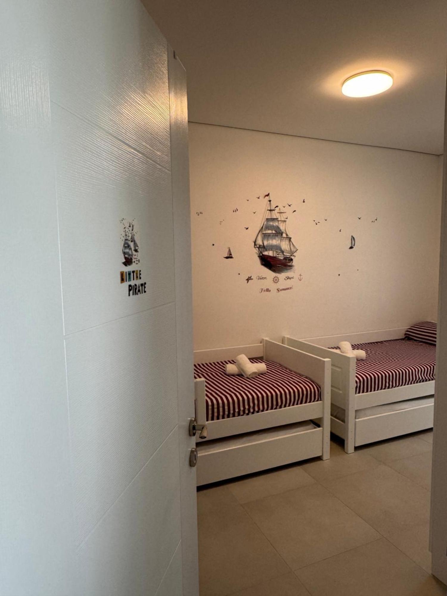 M&E Premium Apartments - San Pietro Durrës Kültér fotó